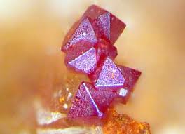 Cristaux de cuprite